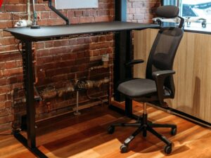 Luxe Desk Absolute Matte Black